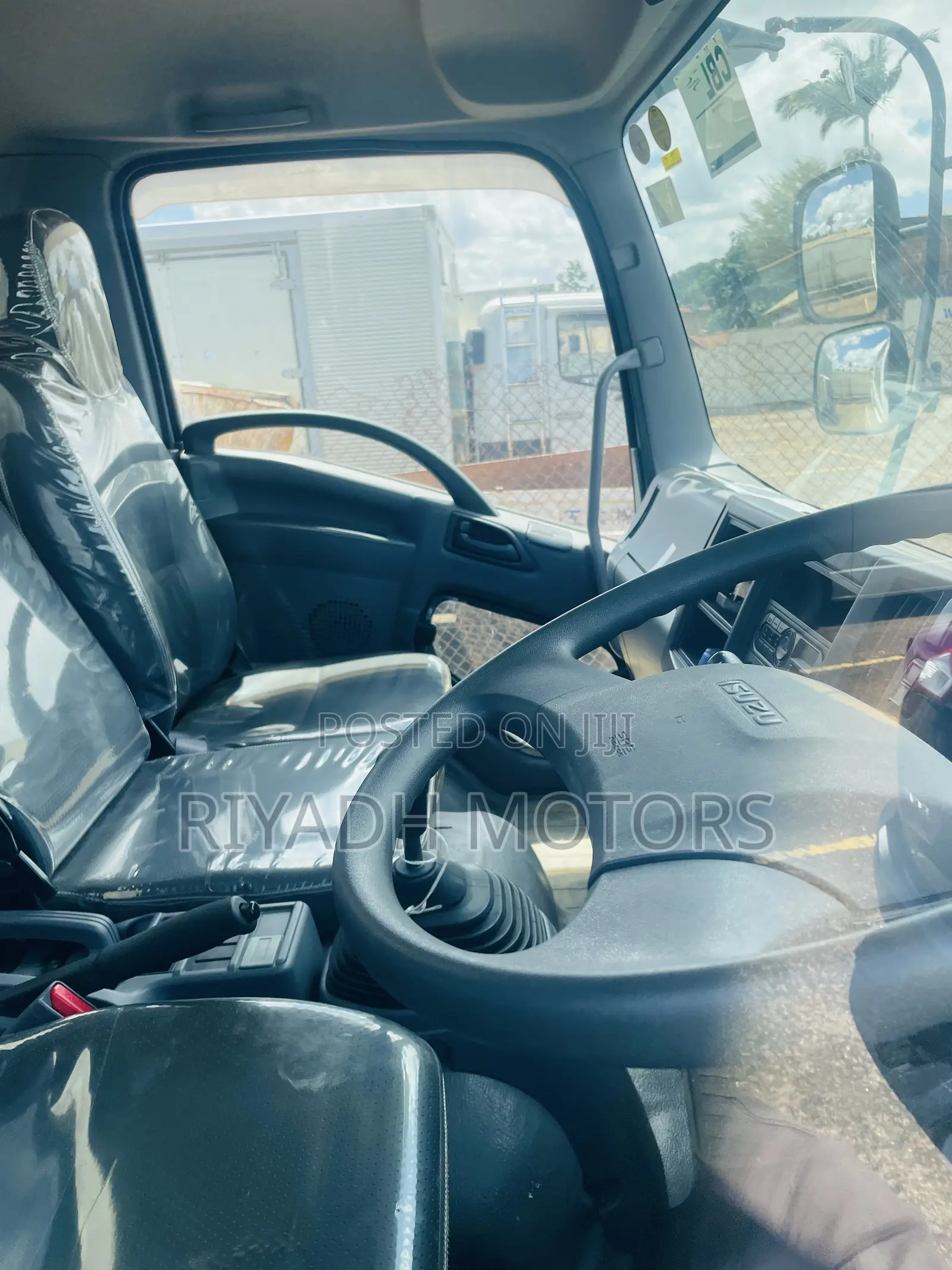 Isuzu Forward New Model