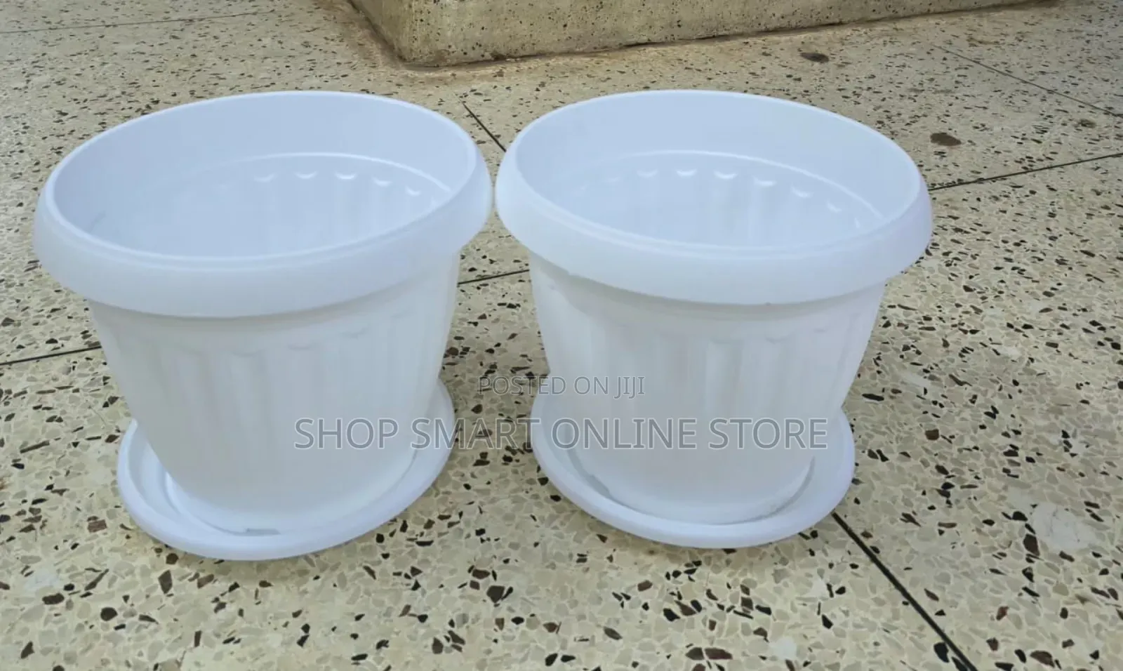 Pure White Plastic Flower Pots