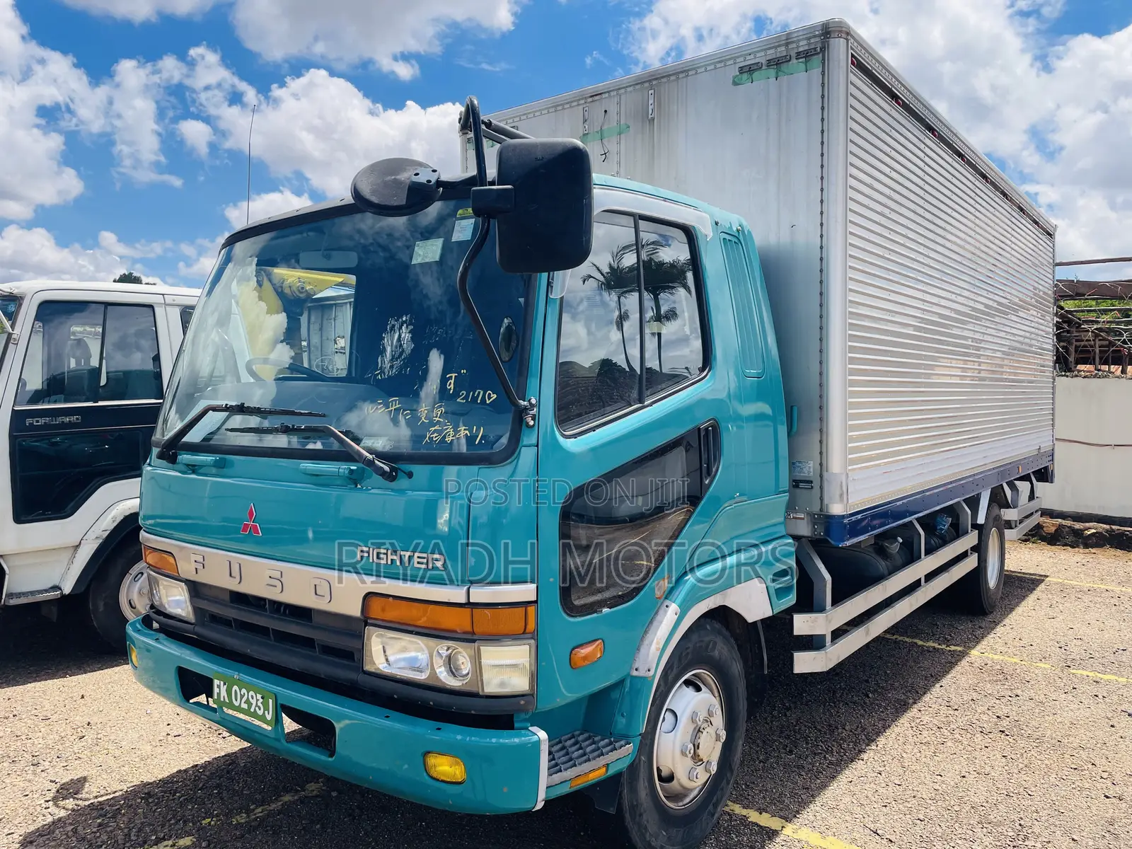 Fuso Fighter Baby Face Boxbody