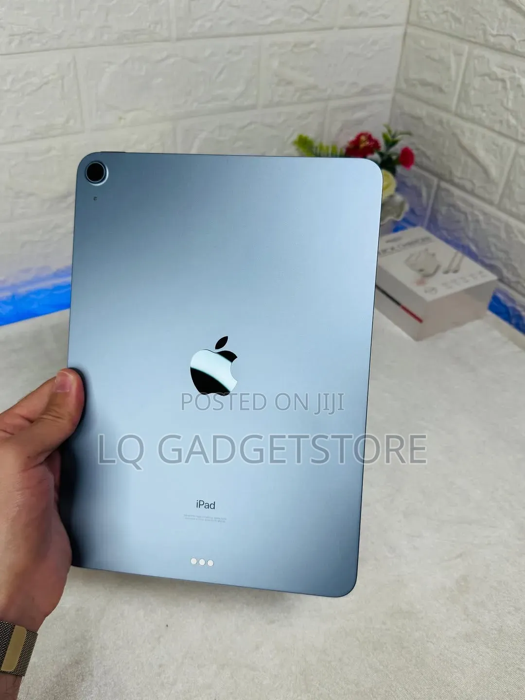 Apple iPad Air 64 GB Gray