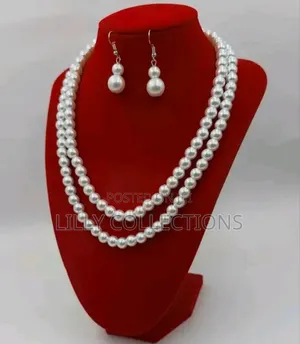 Pearl Necklace With Earrings