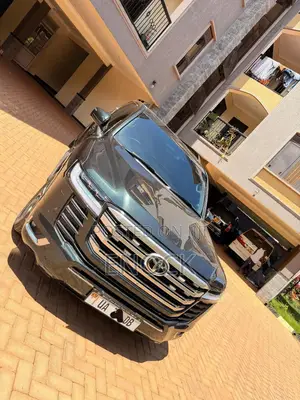 Toyota Land Cruiser 4.5 V8 VXR 2017 Green