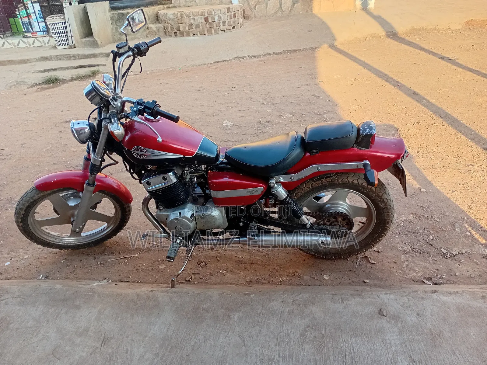 Honda 2000 Red