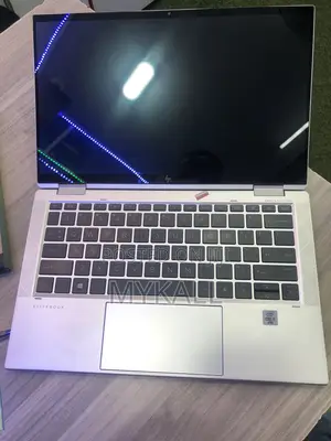 Laptop HP EliteBook x360 1030 G8 16GB Intel Core i5 SSD 512GB