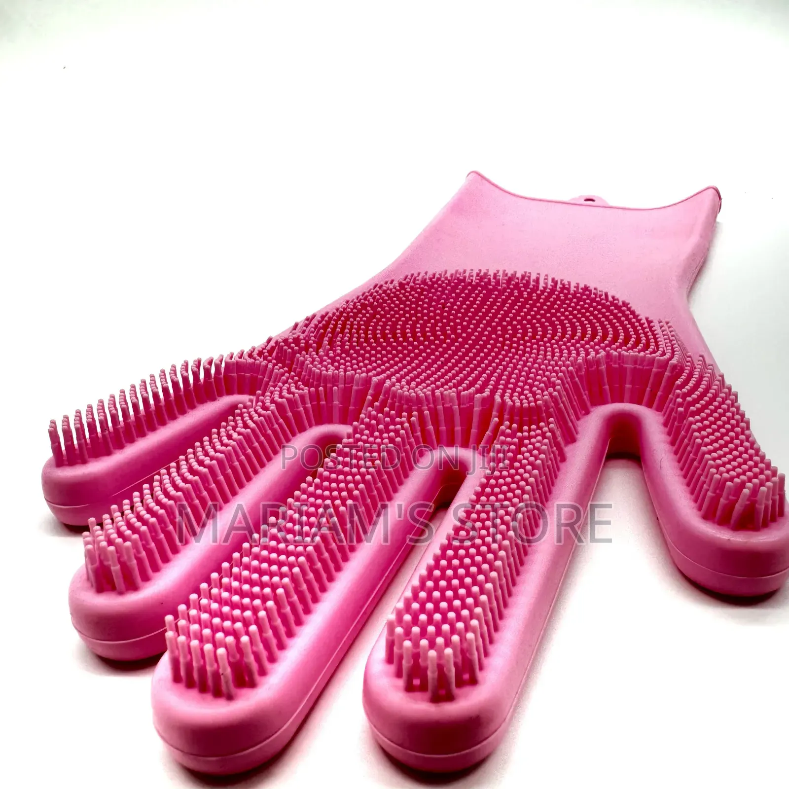 Reusable Silicone Cleaning Gloves Designed With Built-in Scrubbers