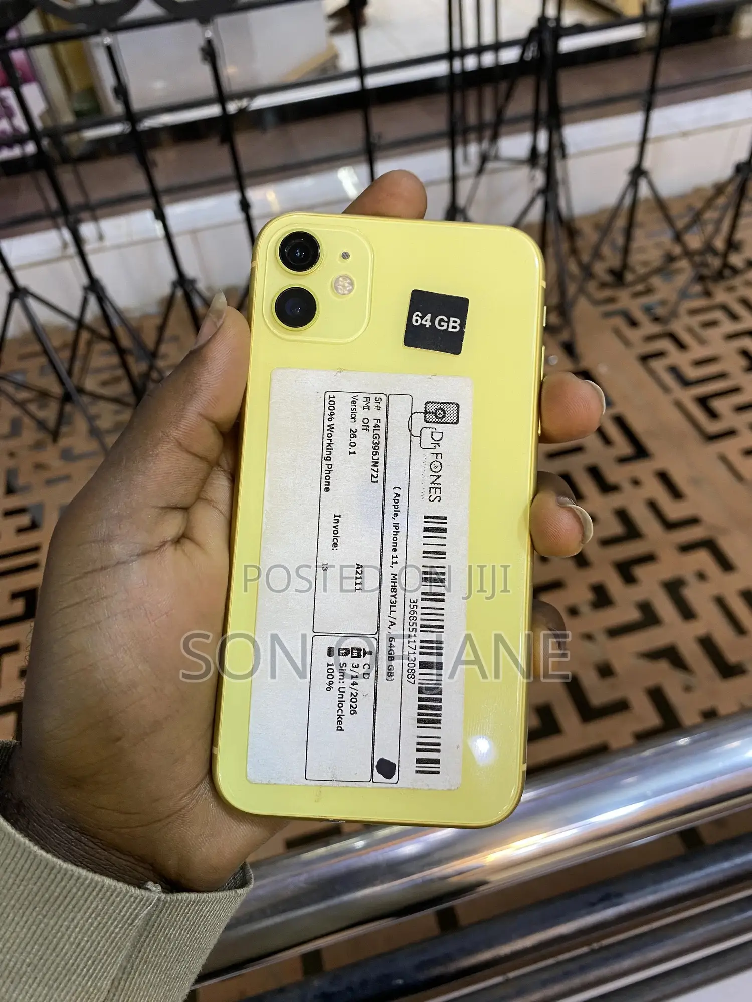 Apple iPhone 11 64 GB Yellow