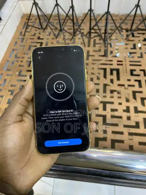 Apple iPhone 11 64 GB Yellow