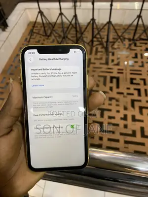 Apple iPhone 11 64 GB Yellow