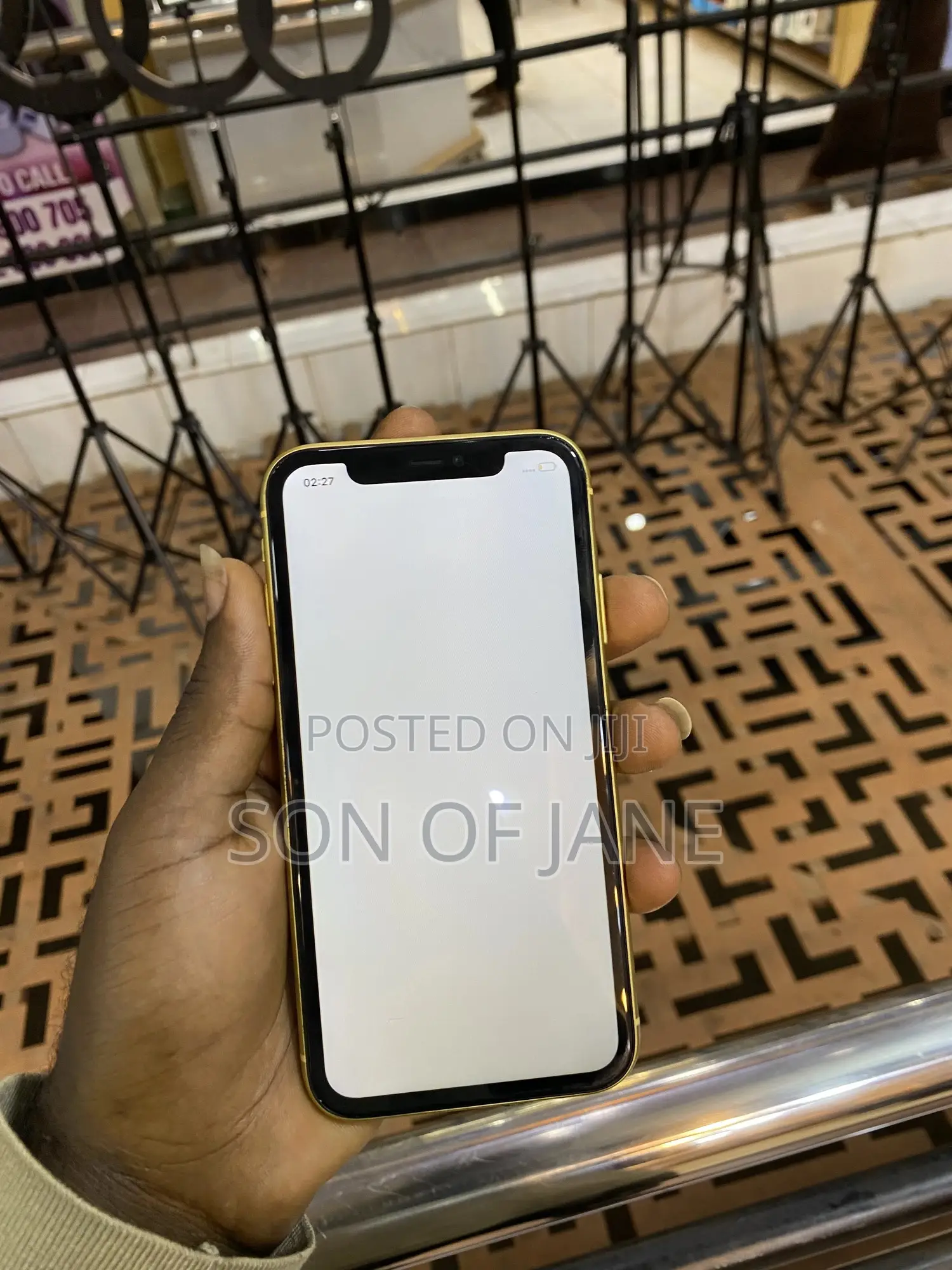 Apple iPhone 11 64 GB Yellow
