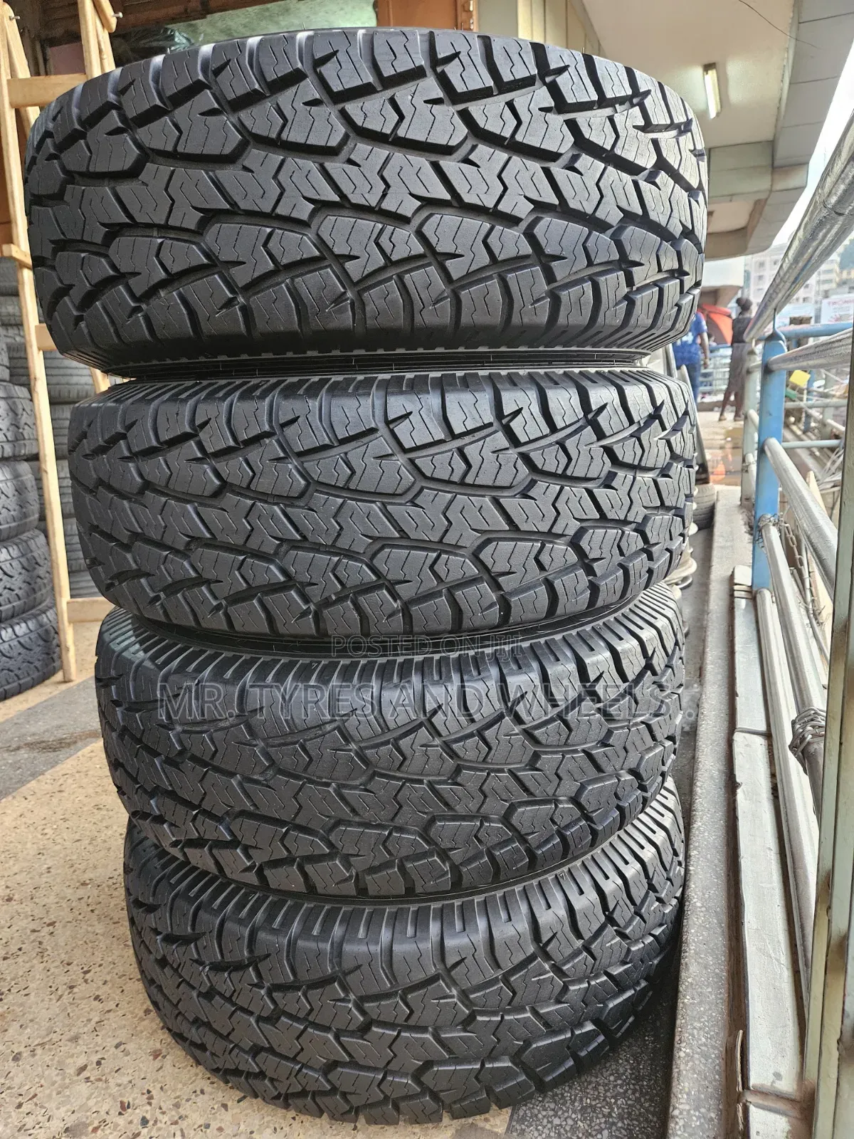 Lt 265 70 R15 M+S Hifly Tires Used Only 2days We Changed Even the Rims