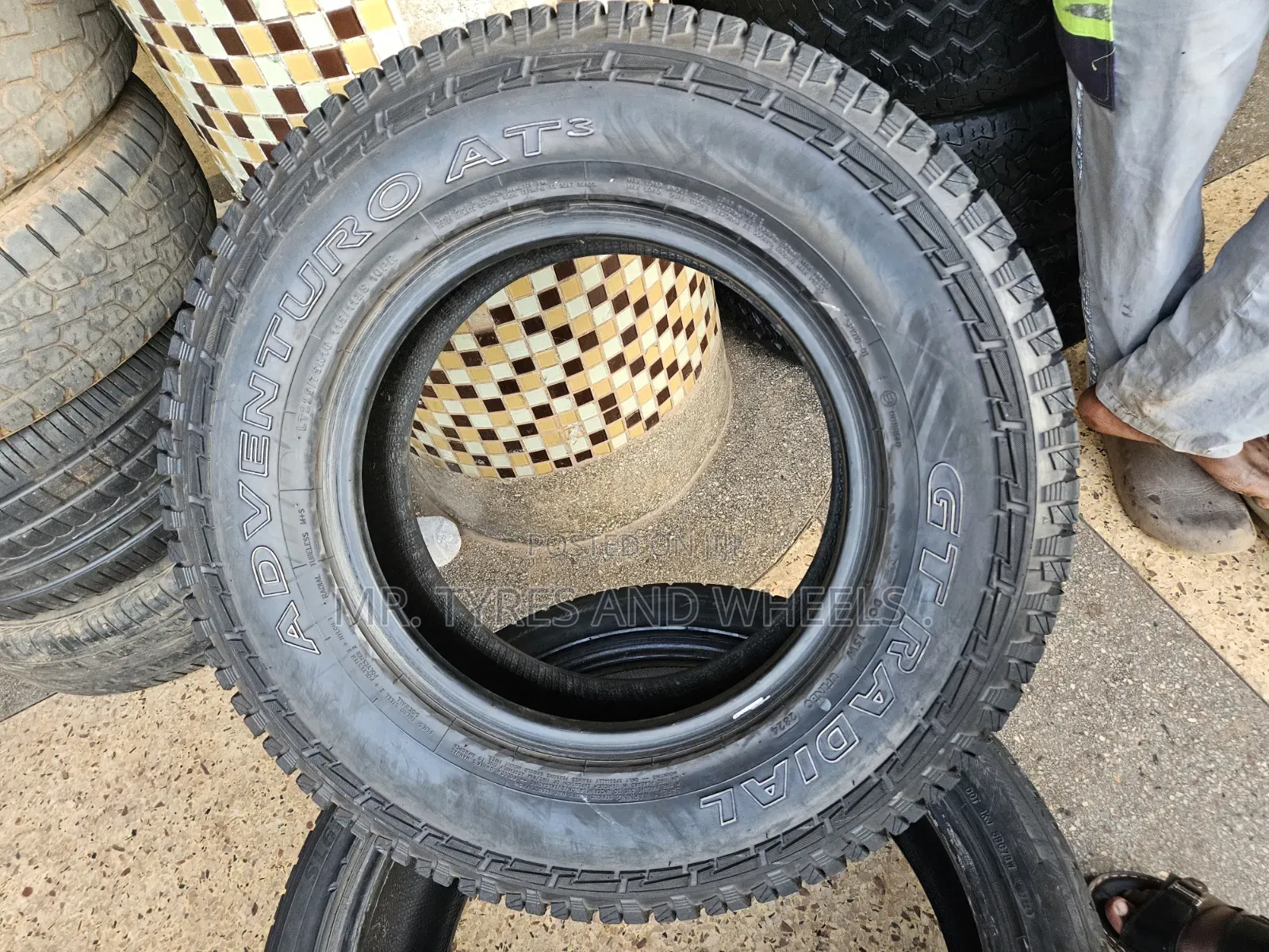 Lt 225 75 R16 Gt Radial Adventure At3 Used but Almost New Tires .