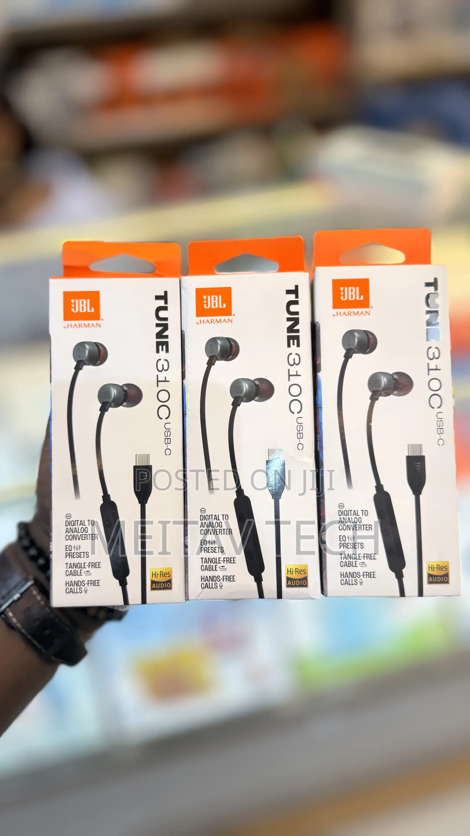 JBL Tune 310c Wired Usb C Earphones