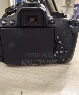 Canon Camera 700d