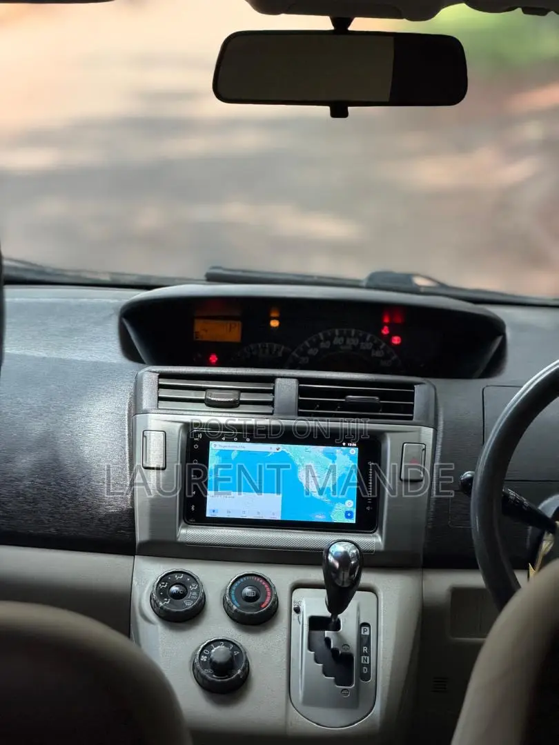 Toyota Passo Sette 2009 White