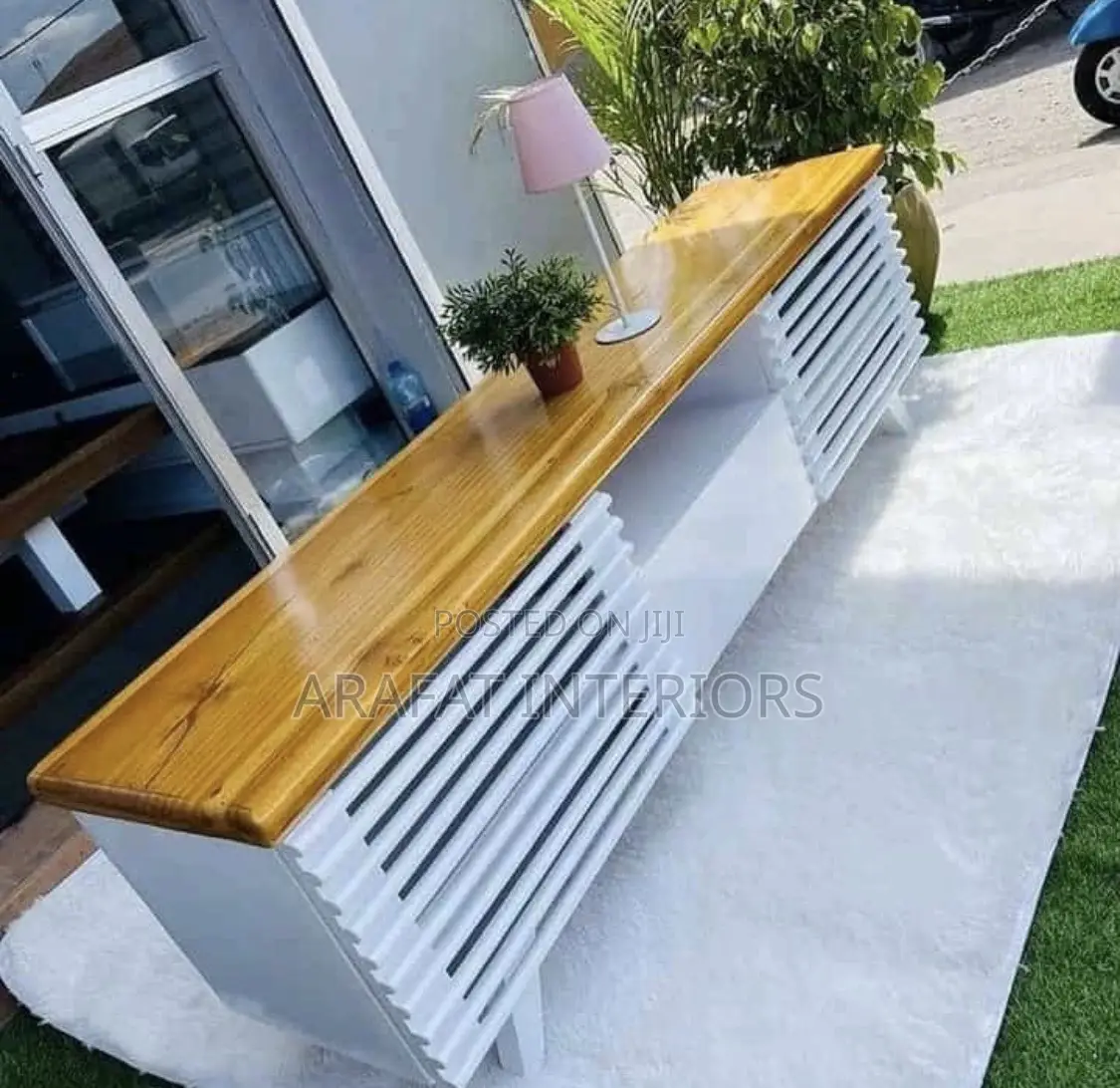 Louver Luxe Console