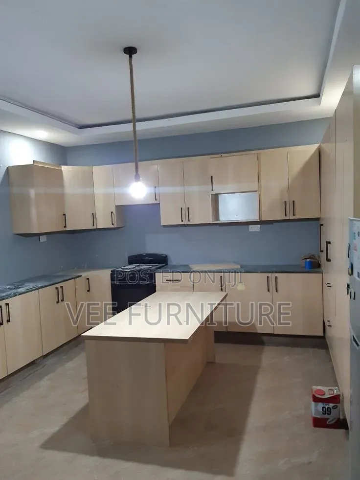 Modern Kitchen Cabinets + Island | Fitted | Vee Furniture Sanctuary
