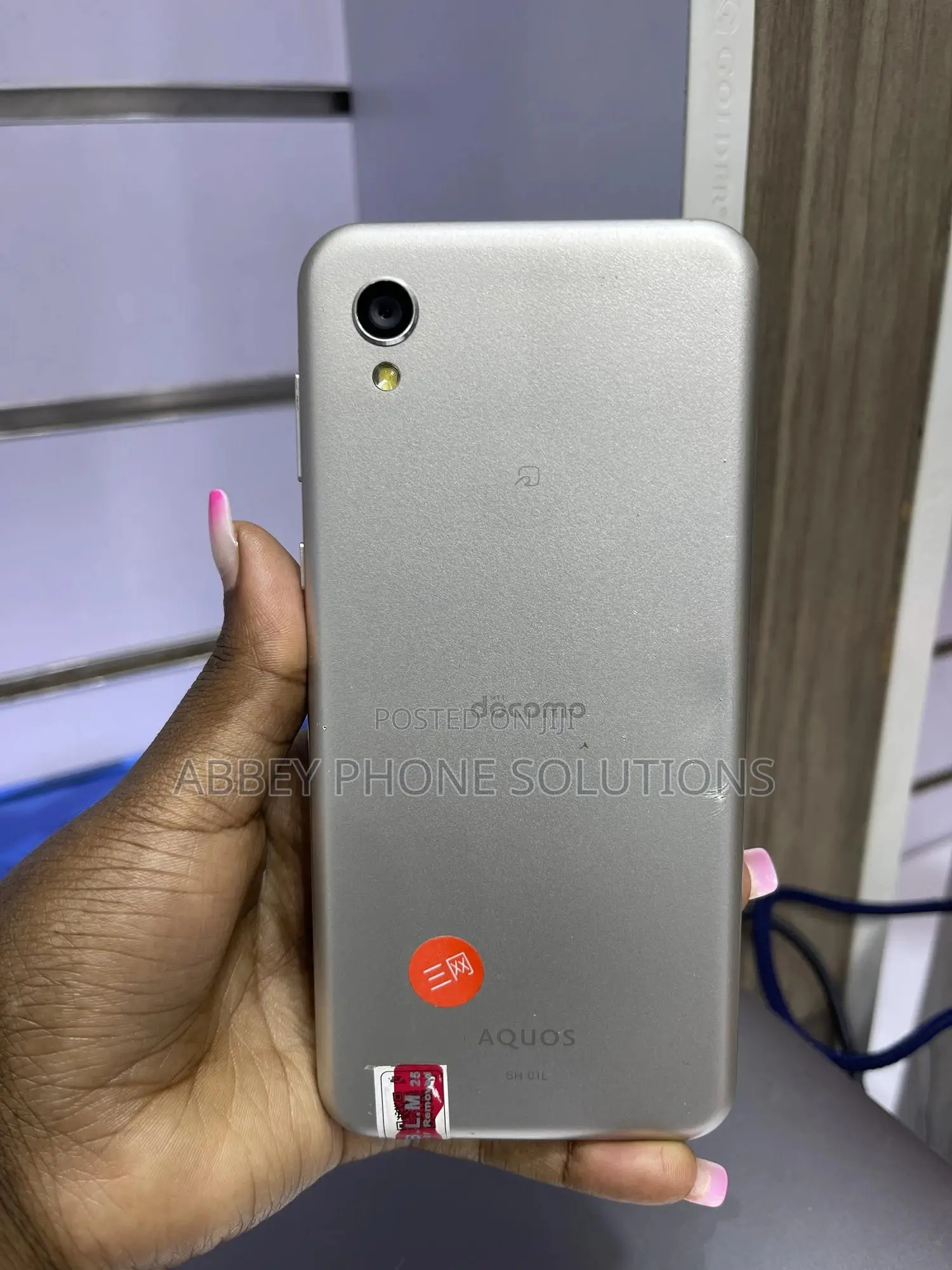 Sharp Aquos Sense 2 SHV43 32 GB Silver