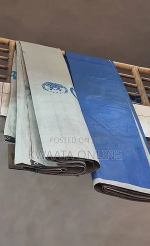 Un (4x5m) Tarpaulin Sheets Virgin, Uv Treated,Heavy Duty Silver/Blue