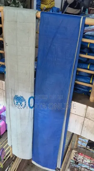 Un (4x5m) Tarpaulin Sheets Virgin, Uv Treated,Heavy Duty Silver/Blue