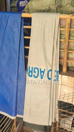 Un (4x5m) Tarpaulin Sheets Virgin, Uv Treated,Heavy Duty Silver/Blue