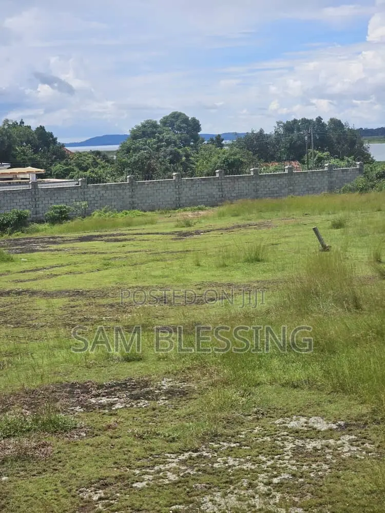15 Decimals for Sale in Namulanda