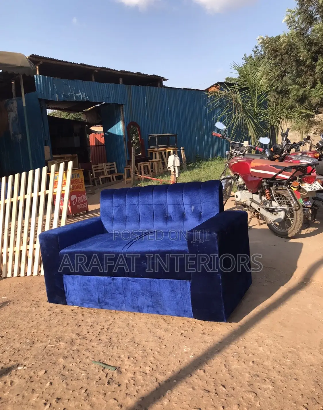 Stunning Royal Blue Velvet 2-Seater Sofa