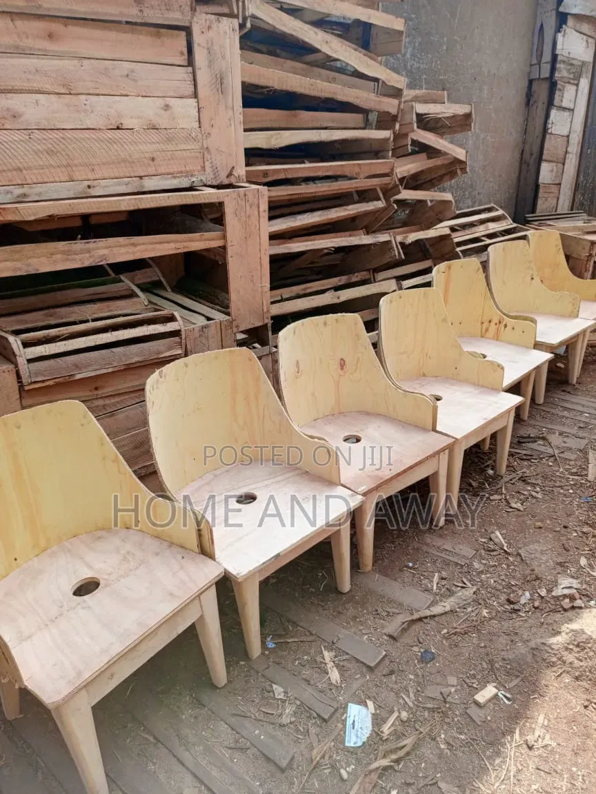 All Accent Sofa Chairs in Uganda From 399,000/- Order Now Any Colour