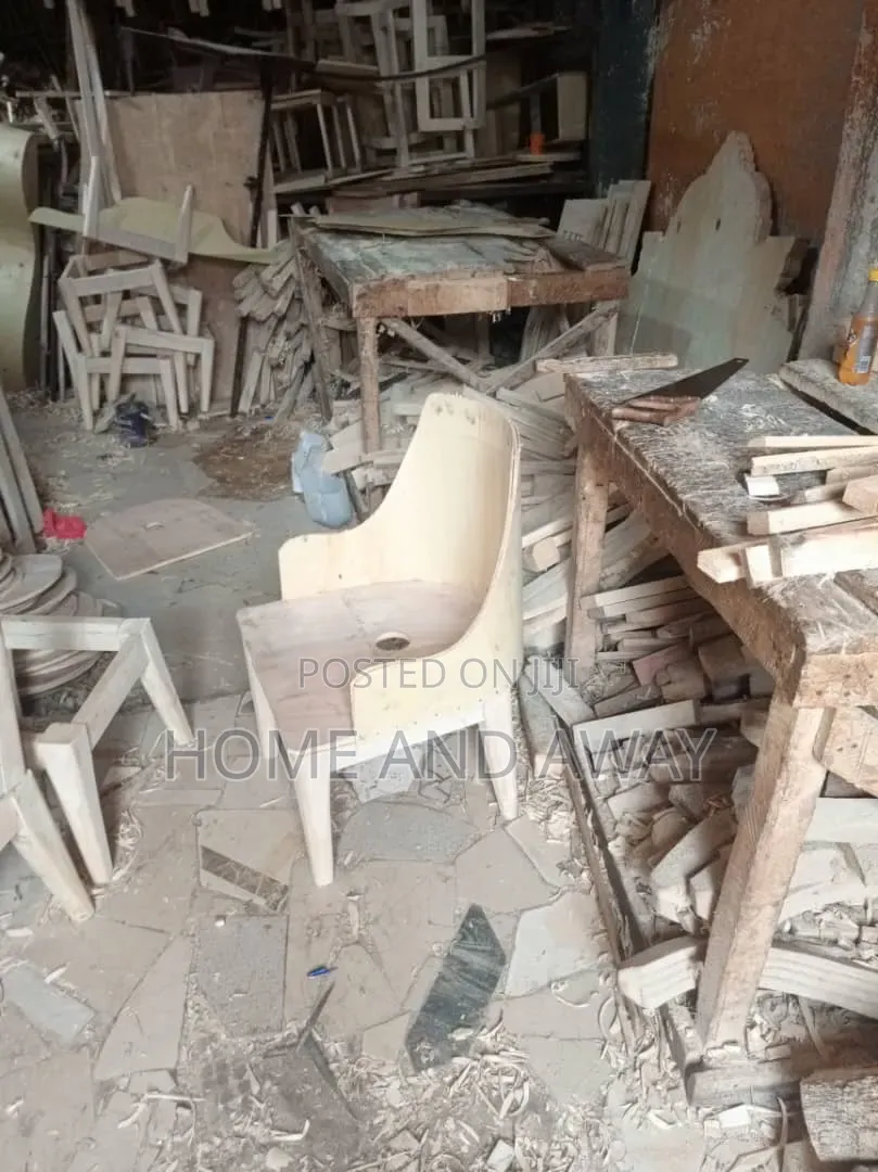 All Accent Sofa Chairs in Uganda From 399,000/- Order Now Any Colour