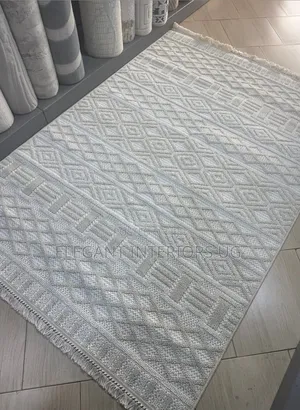 Center Carpets