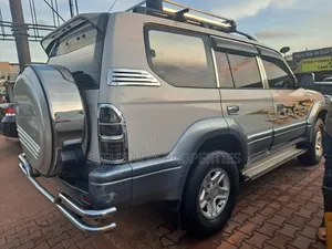 Toyota Land Cruiser Prado 3.0 D-4D 5dr 2007 Silver