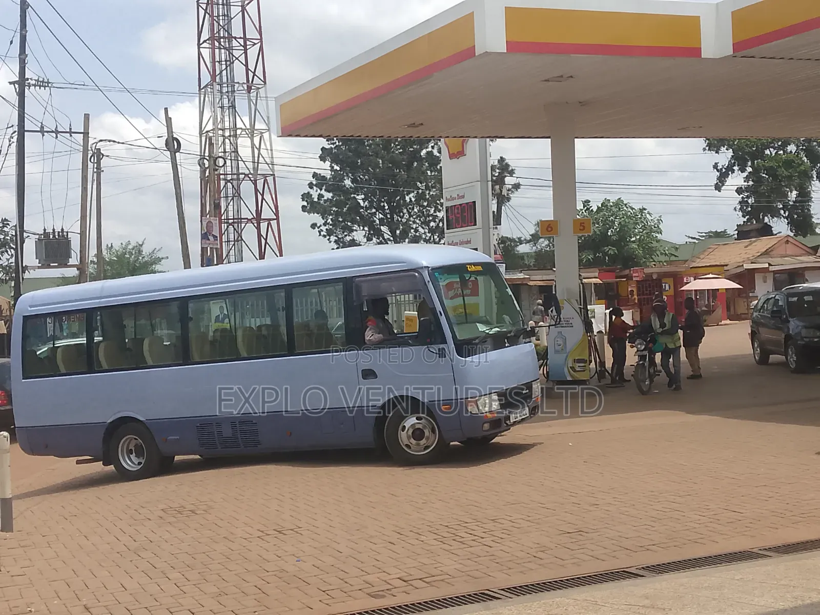 Coaster 28 Seater