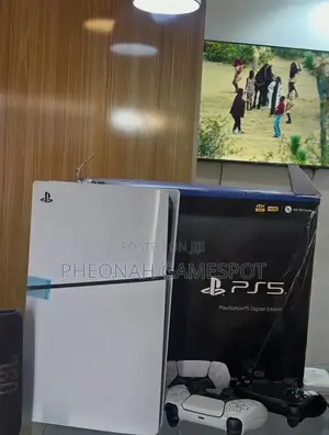 Brand New Playstation 5 Slim Has No Disc Drive but Has Big Lungs.
