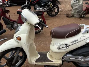 Kymco 2000 White