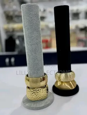 Pole Bangles Display