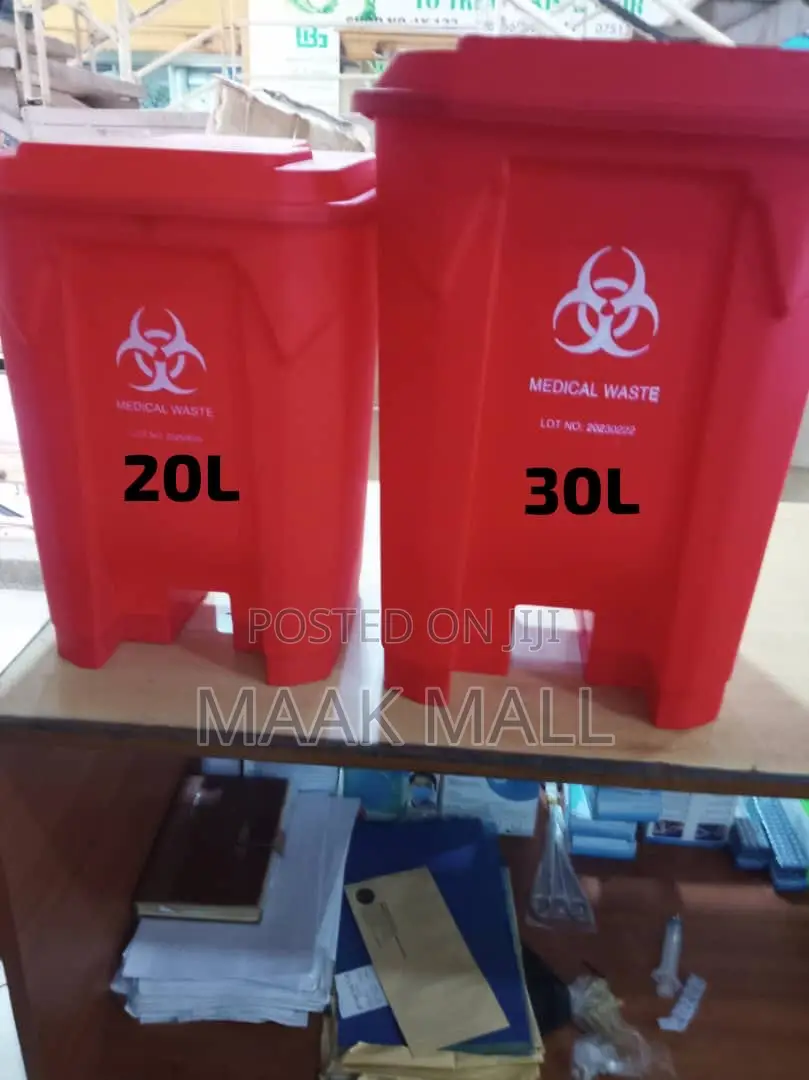 30l Heavy Duty Step on Dust Bin
