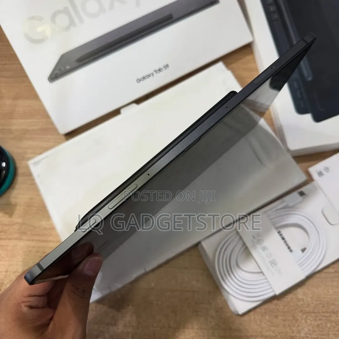 New Samsung Galaxy Tab S9 128 GB Gray