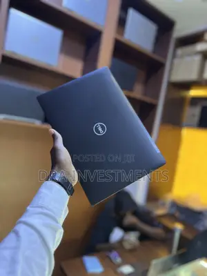 Laptop Dell Latitude 7390 8GB Intel Core i5 SSD 512GB