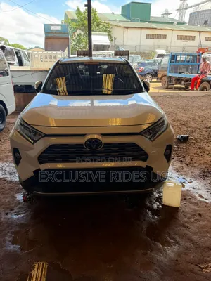 Toyota RAV4 2019 White