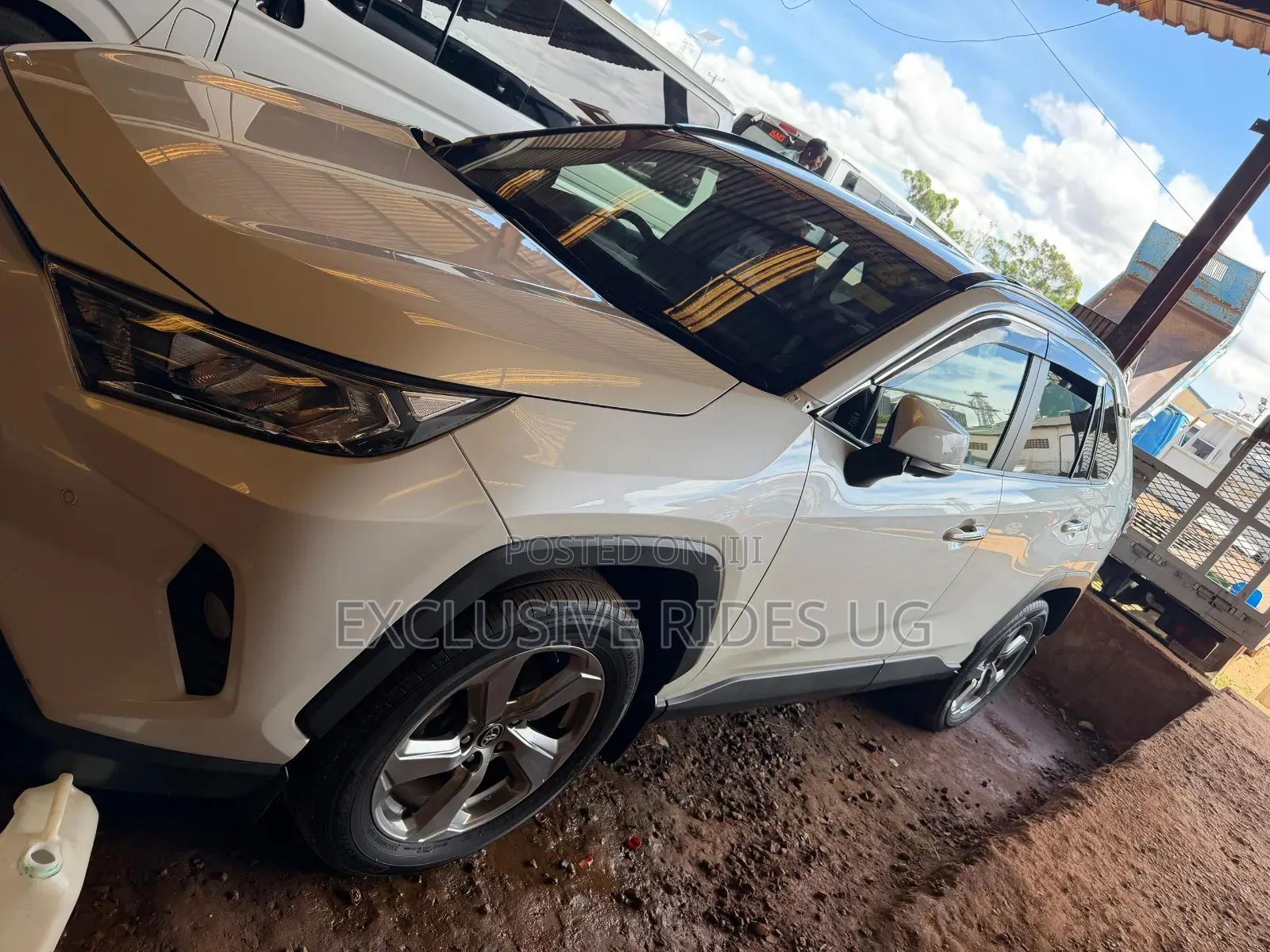 Toyota RAV4 2019 White
