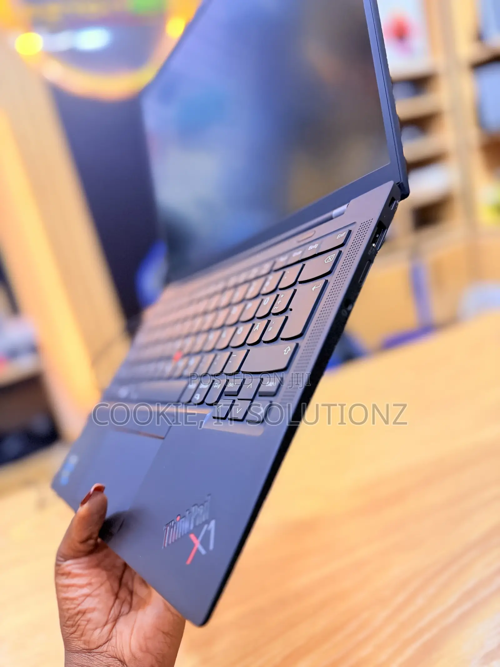 Laptop Lenovo ThinkPad X1 Carbon 16GB Intel Core i7 SSHD (Hybrid) 512GB