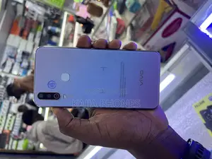 Vivo Y17 256 GB Bronze