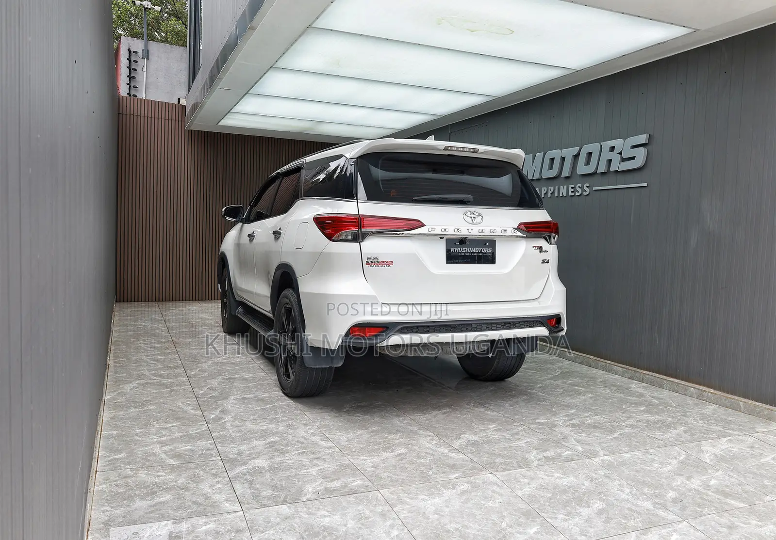 Toyota Fortuner 2.8 D AWD 2017 White