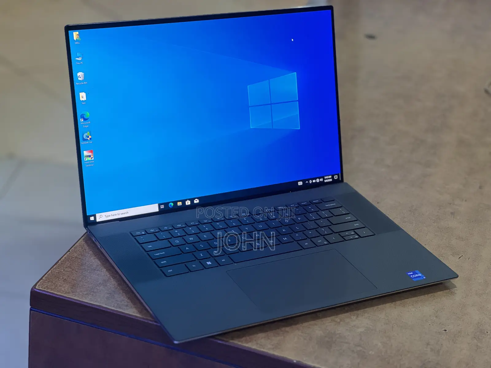 Laptop Dell XPS 17 9720 16GB Intel Core i7 SSHD (Hybrid) 512GB