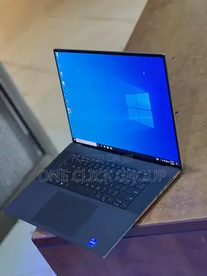 Laptop Dell XPS 17 9720 16GB Intel Core i7 SSHD (Hybrid) 512GB