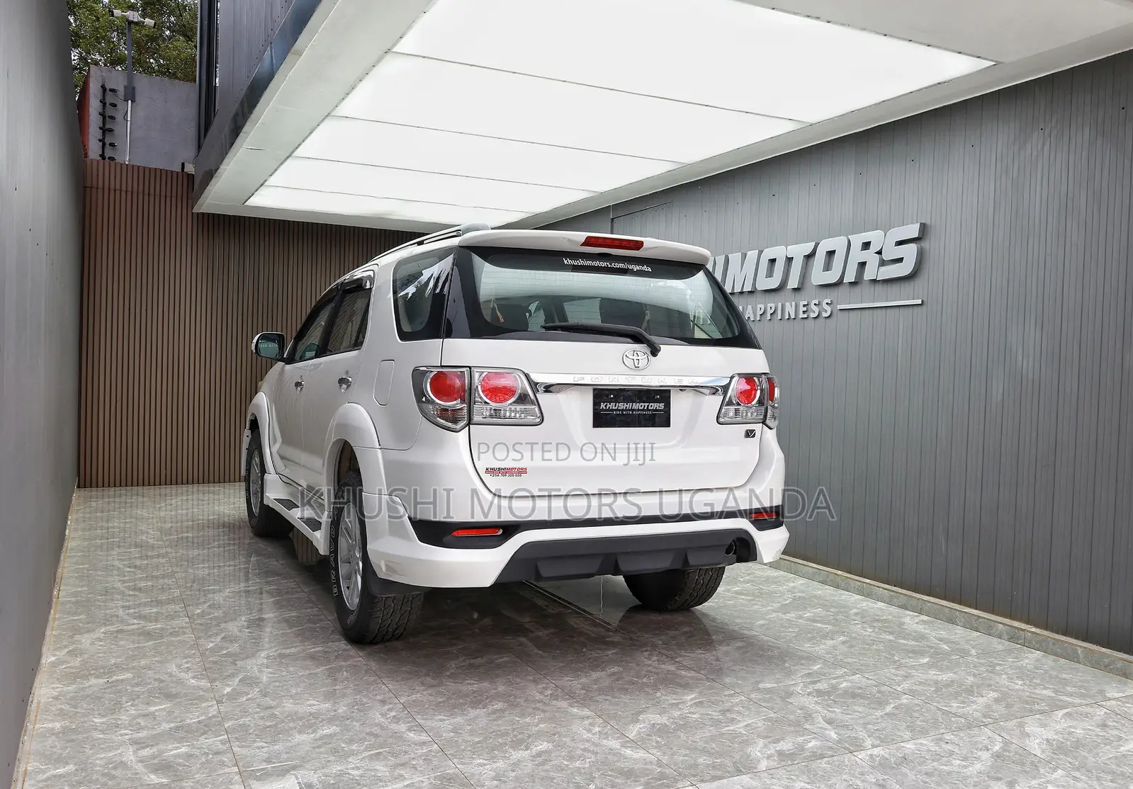 Toyota Fortuner 2.7 AWD 2013 White