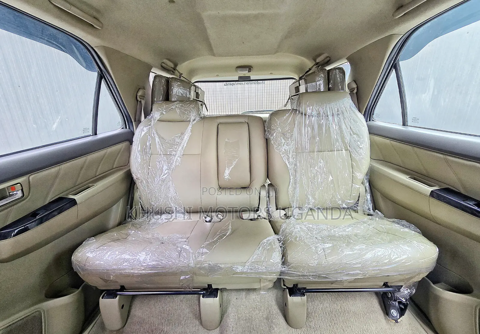 Toyota Fortuner 2.7 AWD 2013 White