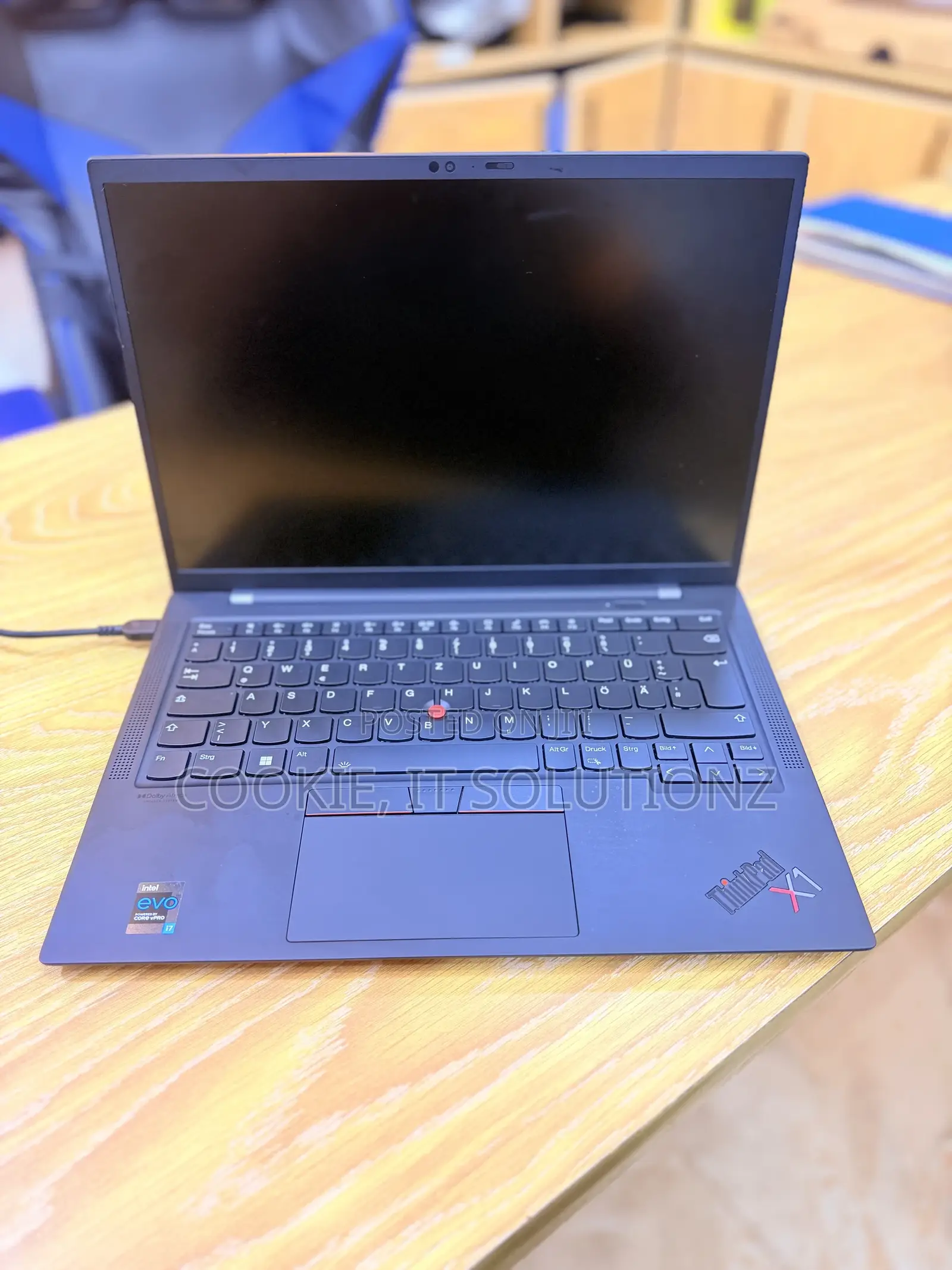 Laptop Lenovo ThinkPad X1 Carbon 16GB Intel Core i7 SSHD (Hybrid) 512GB