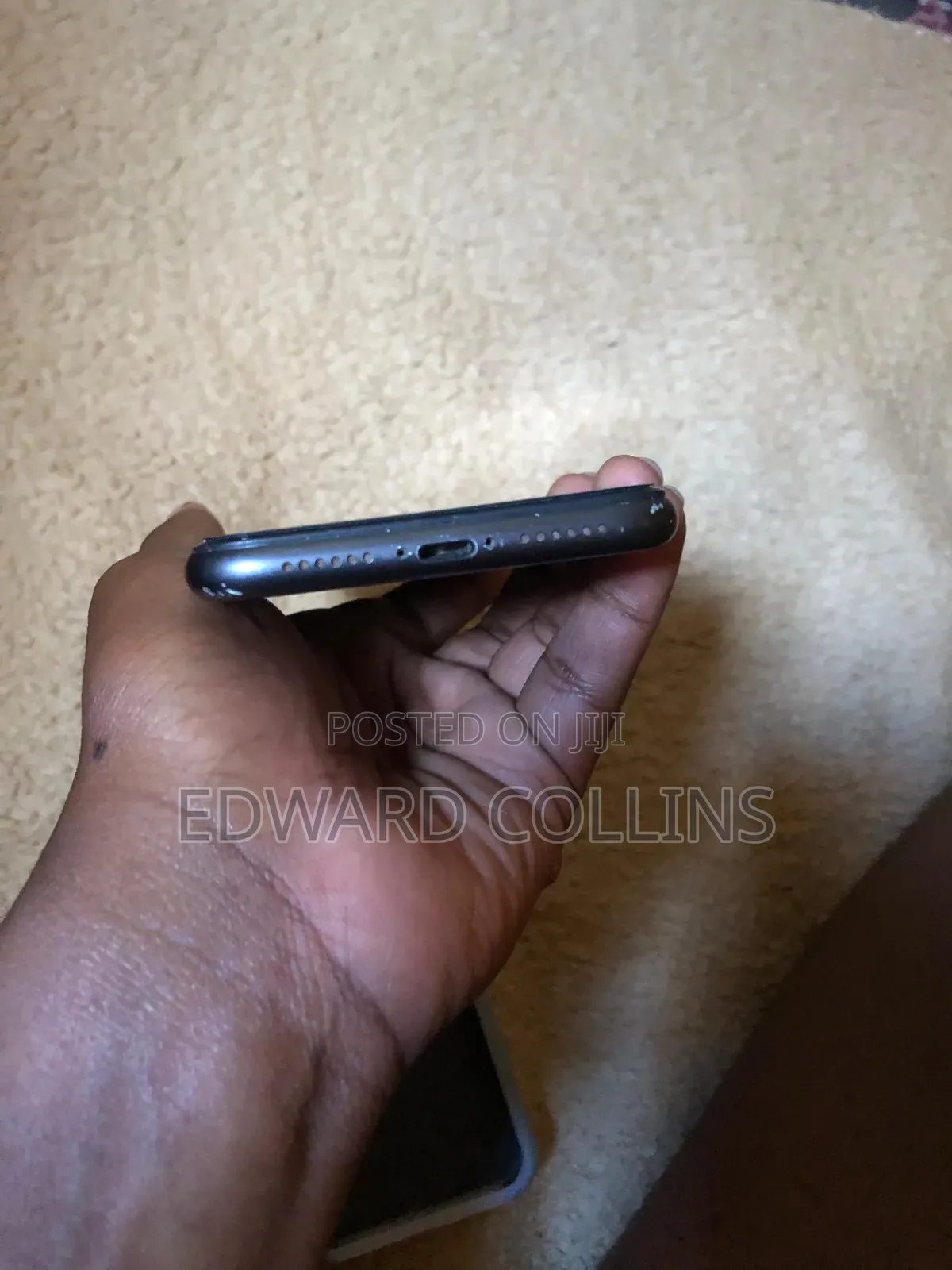 Apple iPhone 11 128 GB Black