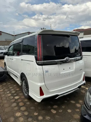 Toyota Noah 2.0 FWD (8 Seater) 2020 White
