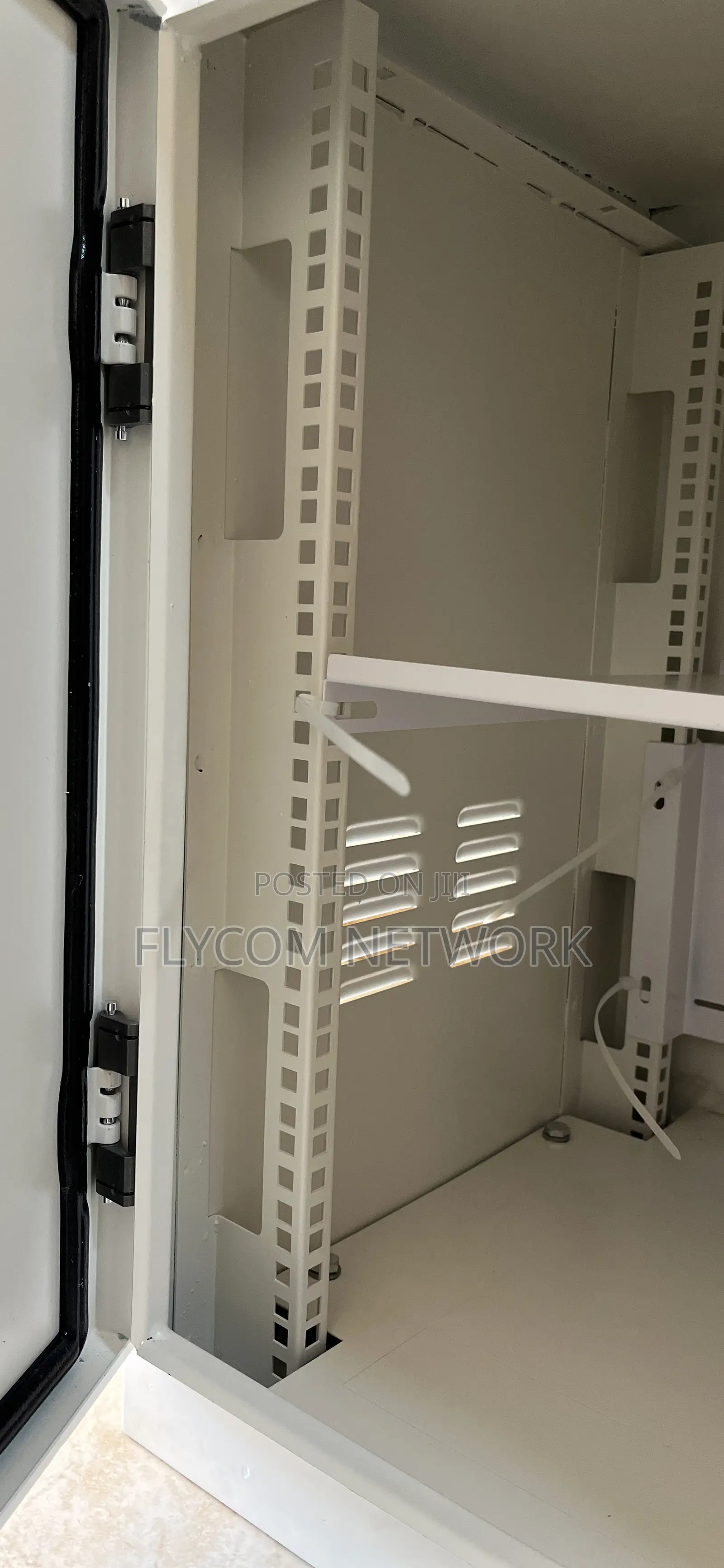 Outdoor Server Rack (12u)